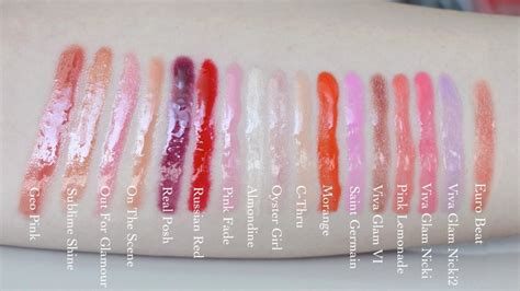 Discover the magic of Mac's lipglass swatches